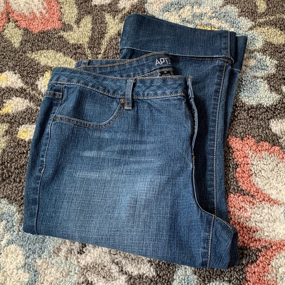 #119 Capri Apt 9 Mid Rise Dark Wash Denim Blue Jean Wide Cuff Stretch Pants 14